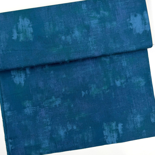 Preview: Stoff ST10077 Grunge Prussian BlueBaumwolle Webware unelastisch - dunkelblau mit hellblauem & goldenem Vintage Effekt